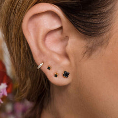 Aretes Topo Mini Circon Cuadrado NEGRO