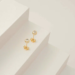 Aretes 4  mm con circonias