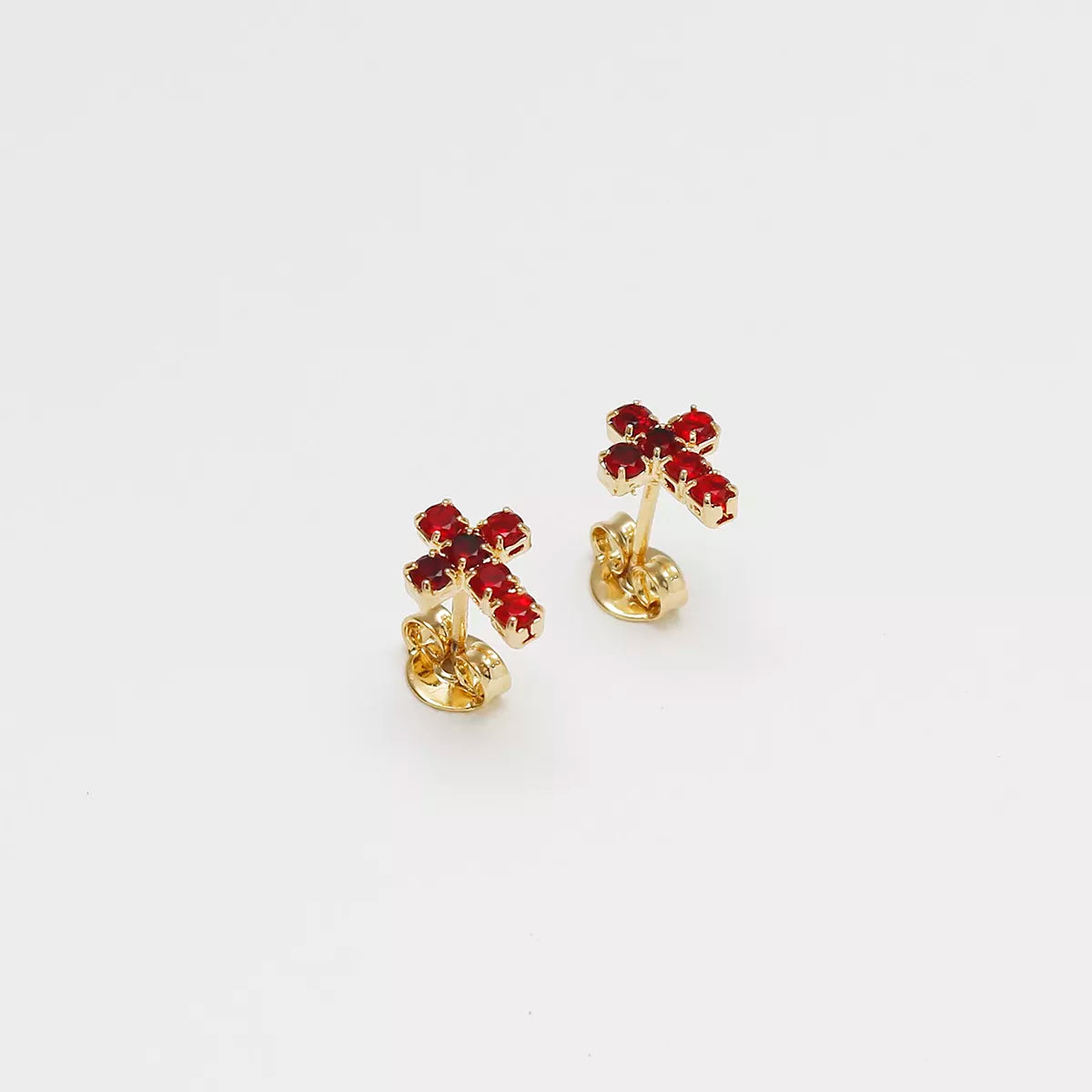 Aretes Cruz 6 circonias 8 mm ROJO